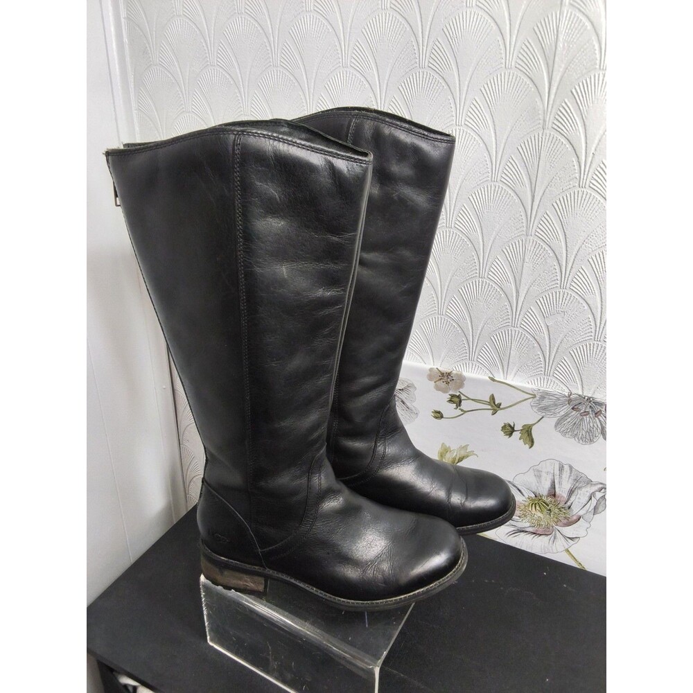 UGG Australia Style: Seldon Tall Boot (Style 1006038) Women's US 6